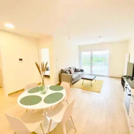 Urban Stay-1br With A Parking